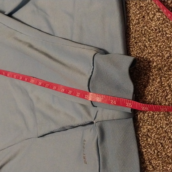 Men's Nike Dri-Fit Hoodie - Picture 4 of 7